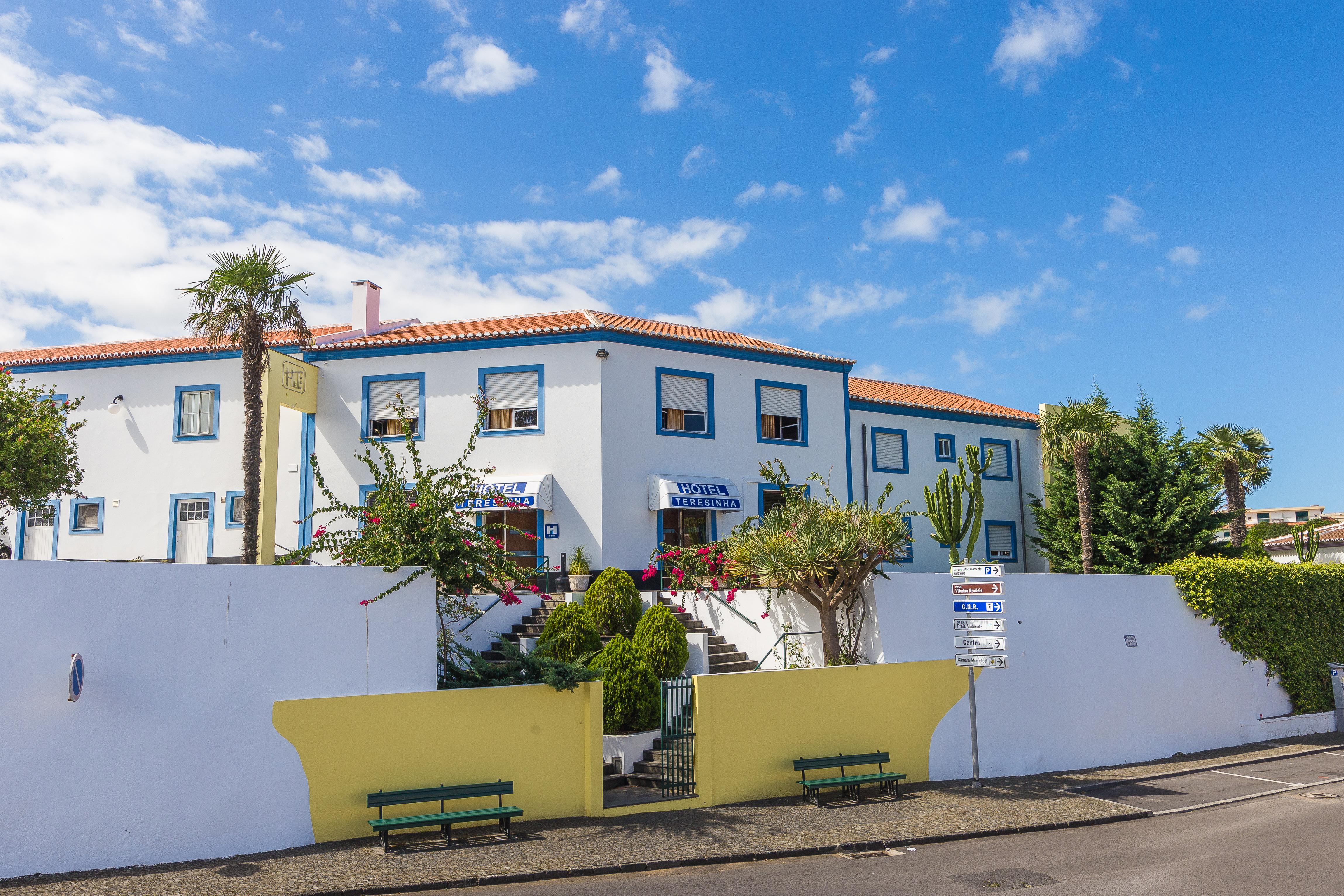 Hotel Teresinha Praia da Vitoria Exterior photo